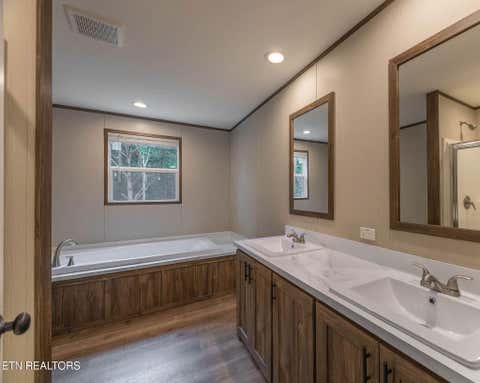 Tiny photo for 800 Matlock Tr, Loudon, TN 37774 (MLS # 1347859)