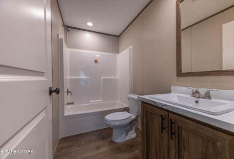 Tiny photo for 800 Matlock Tr, Loudon, TN 37774 (MLS # 1347859)