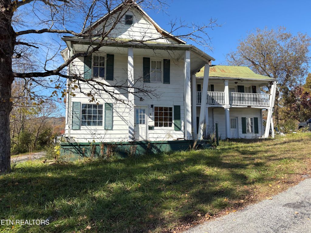 Photo of 308 Rock Bridge Rd, Oliver Springs, TN 37840 (MLS # 1323635)