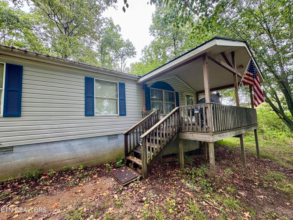 Photo of 36593687 Peavine Rd, Crossville, TN 38571 (MLS # 1311862)