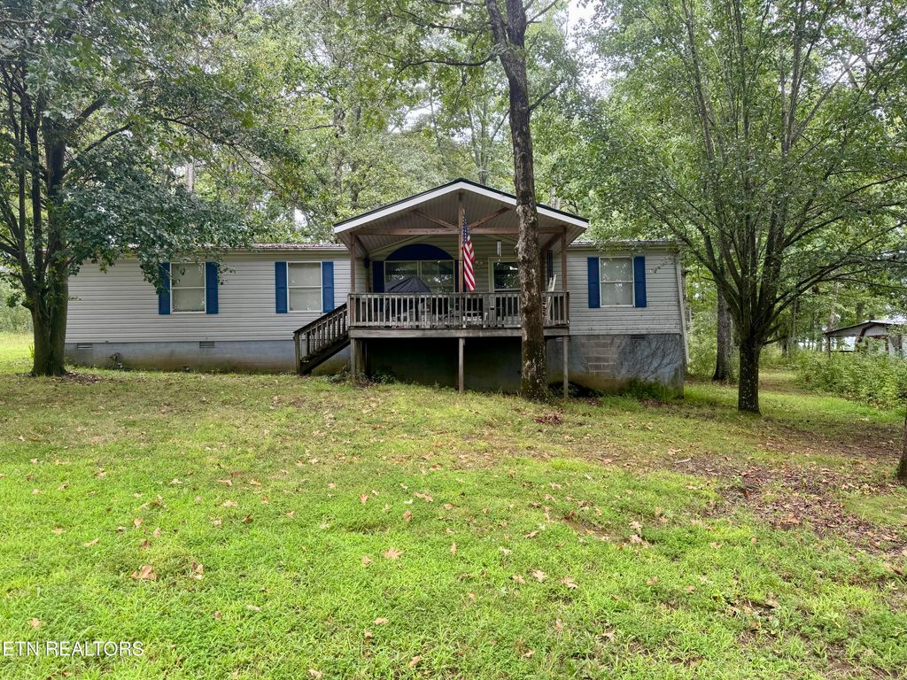 Photo of 36593687 Peavine Rd, Crossville, TN 38571 (MLS # 1311862)