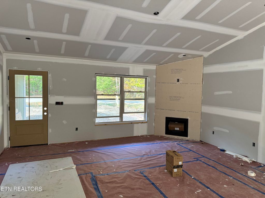 Photo of 3057 Shawnee Rd, Crossville, TN 38572 (MLS # 1320818)