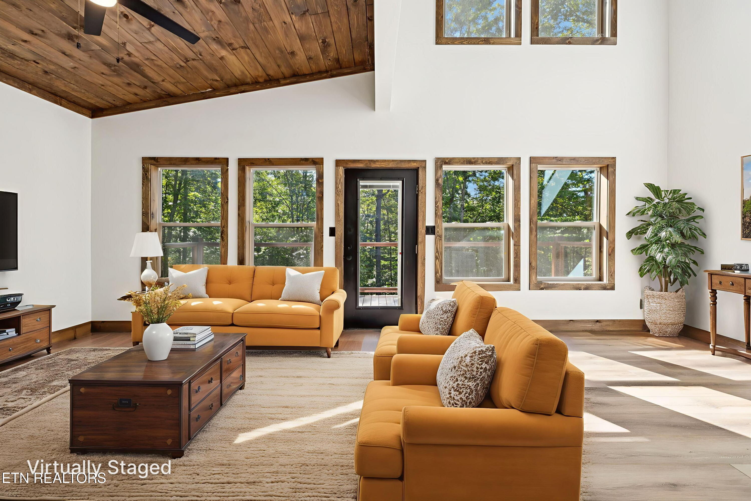 733 Country Oaks Lane