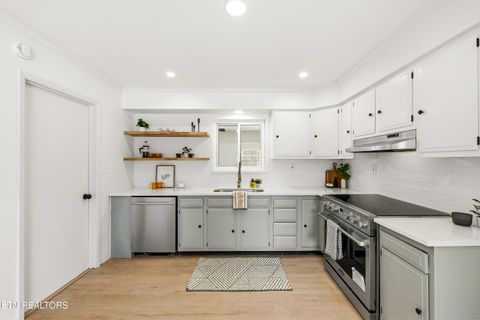 Tiny photo for 419 Greencrest Drive, Maryville, TN 37803 (MLS # 1328335)