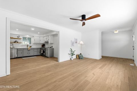 Tiny photo for 419 Greencrest Drive, Maryville, TN 37803 (MLS # 1328335)