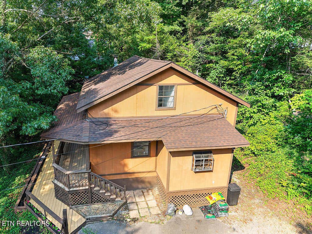 Photo of 2817 Mountain View Circle, Pigeon Forge, TN 37862 (MLS # 1350135)