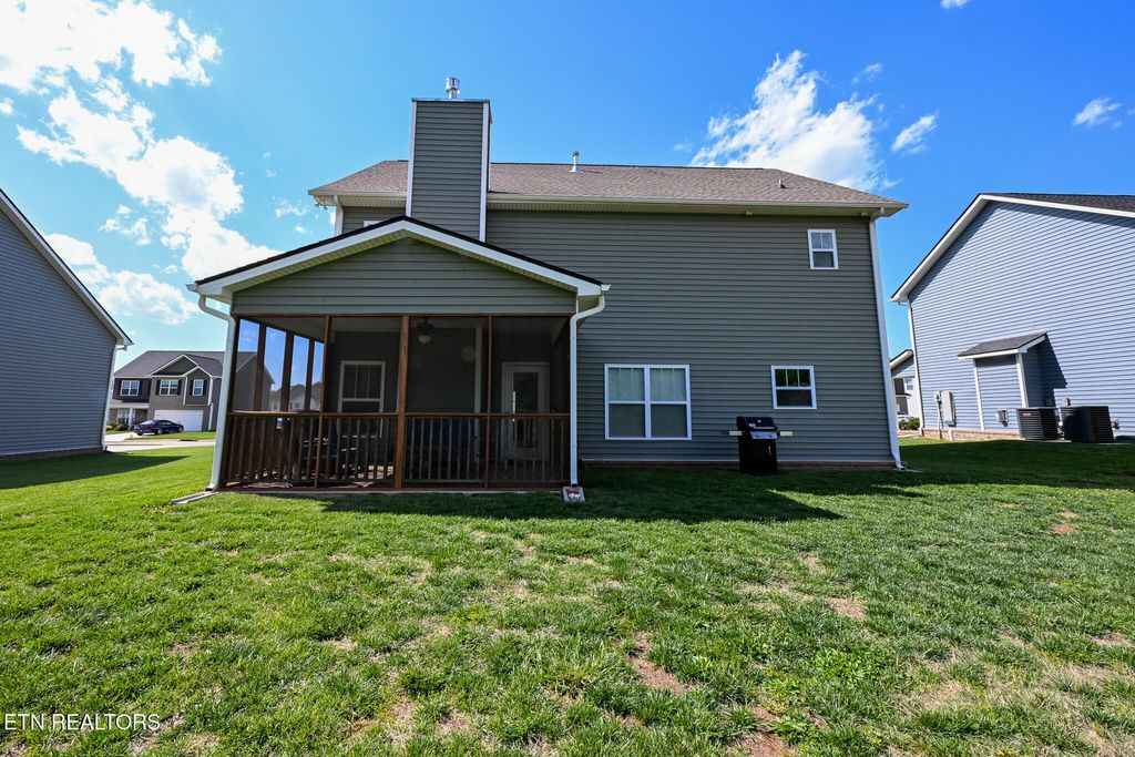 Photo of 2118 Tributary Drive, Sevierville, TN 37876 (MLS # 1337622)