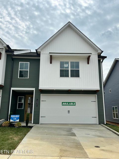 Photo of 1632 Lateglow Way, Knoxville, TN 37931 (MLS # 1346236)