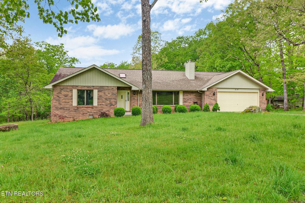 Photo of 214 Snead Drive, Crossville, TN 38558 (MLS # 1299974)