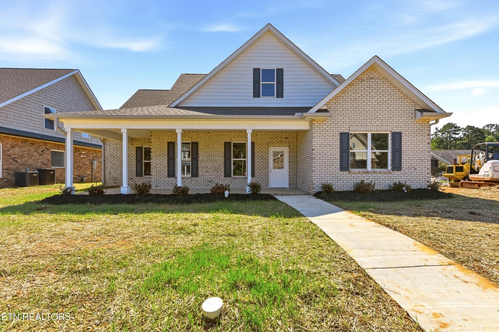 Photo of 166 Crossroads Blvd, Oak Ridge, TN 37830 (MLS # 1355083)