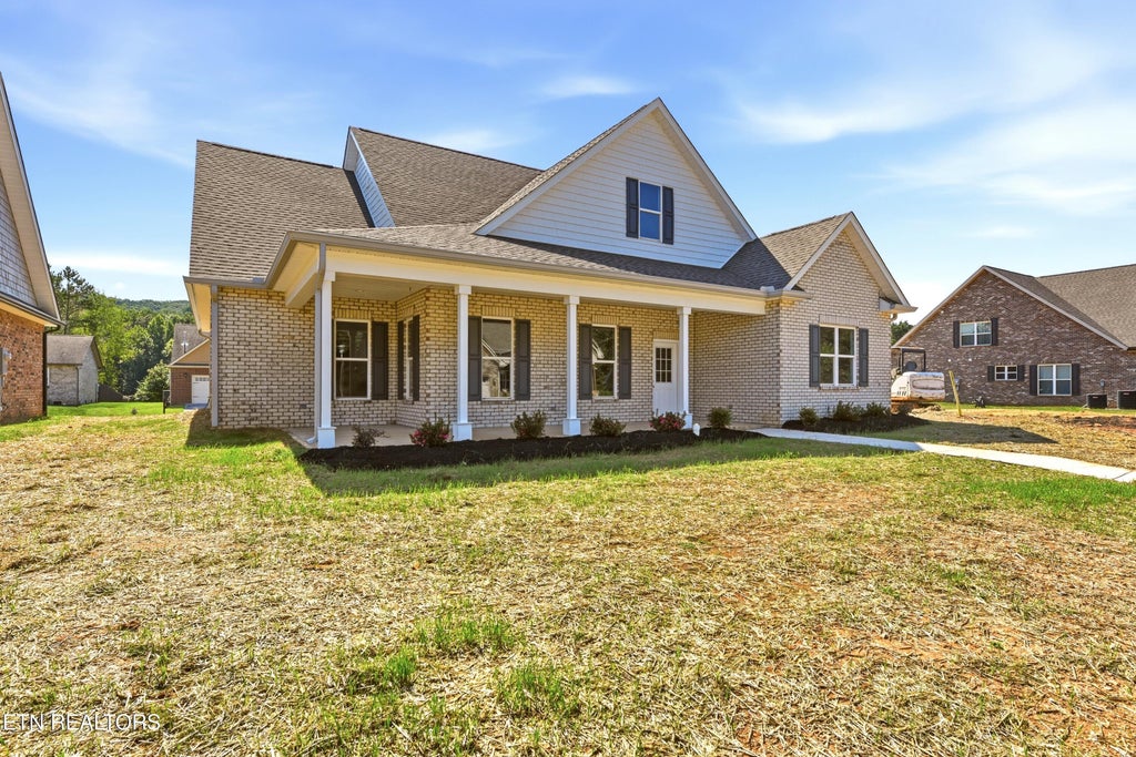 Photo of 166 Crossroads Blvd, Oak Ridge, TN 37830 (MLS # 1355083)