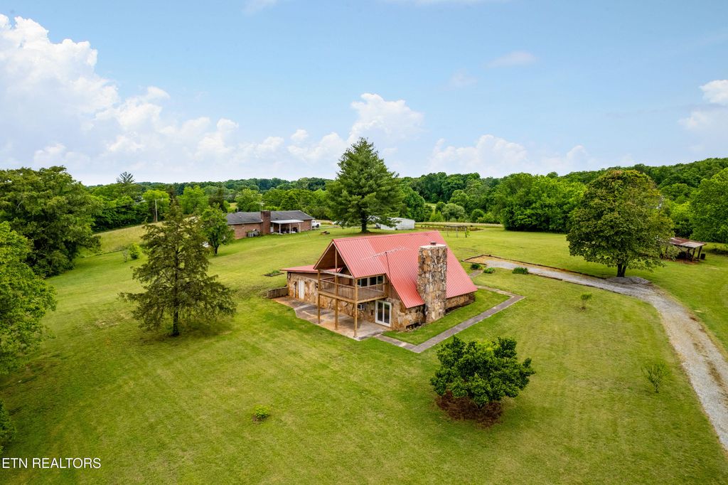 Photo of 1222 Mini Huskey Rd, Maryville, TN 37801 (MLS # 1339996)