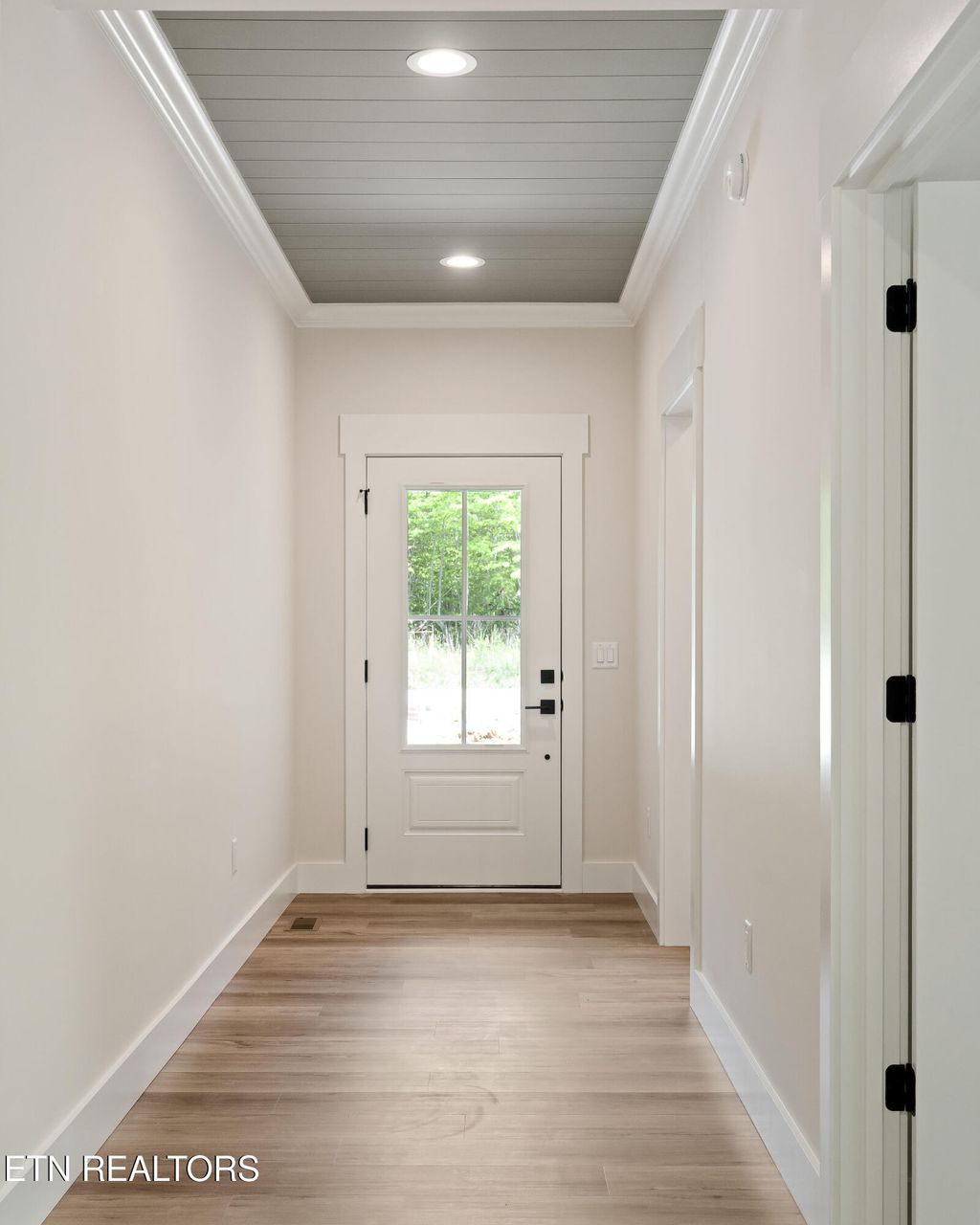 Photo of 120 Hawes Circle, Crossville, TN 38558 (MLS # 1307722)