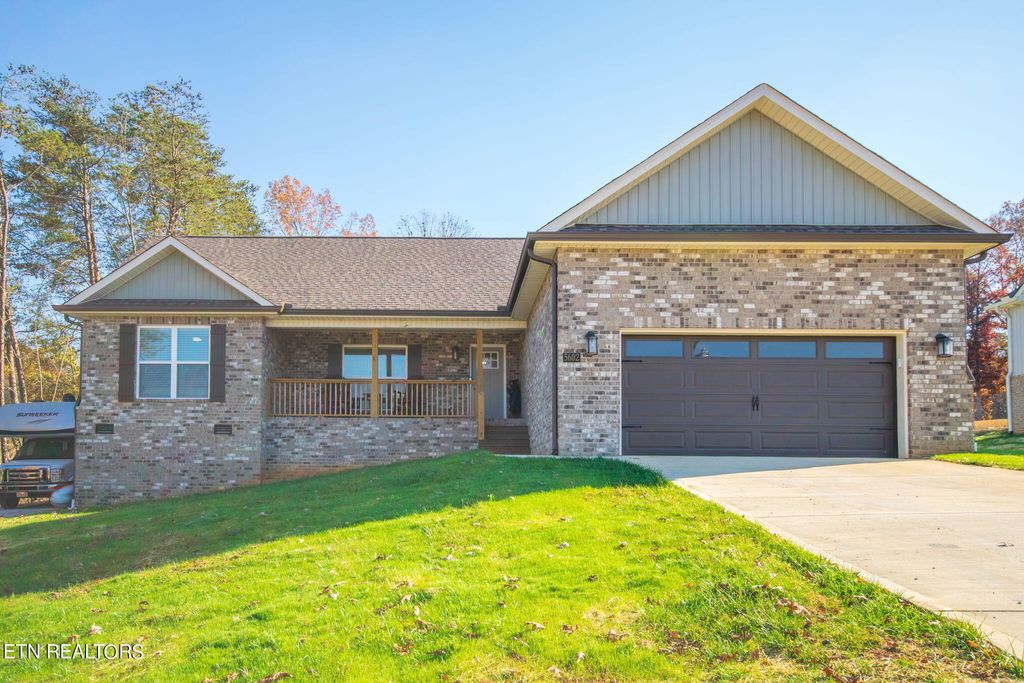Photo of 5602 Old Niles Ferry Pike, Greenback, TN 37742 (MLS # 1245357)