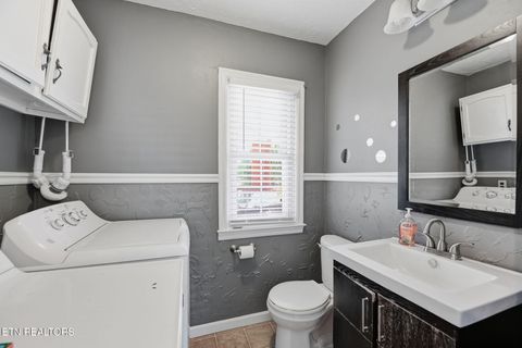 Tiny photo for 906 Riverview Drive, LaFollette, TN 37766 (MLS # 1334181)