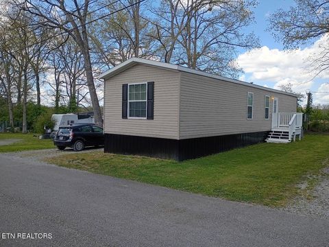 Photo of 222 Braddock St, Crossville, TN 38571 (MLS # 1337754)