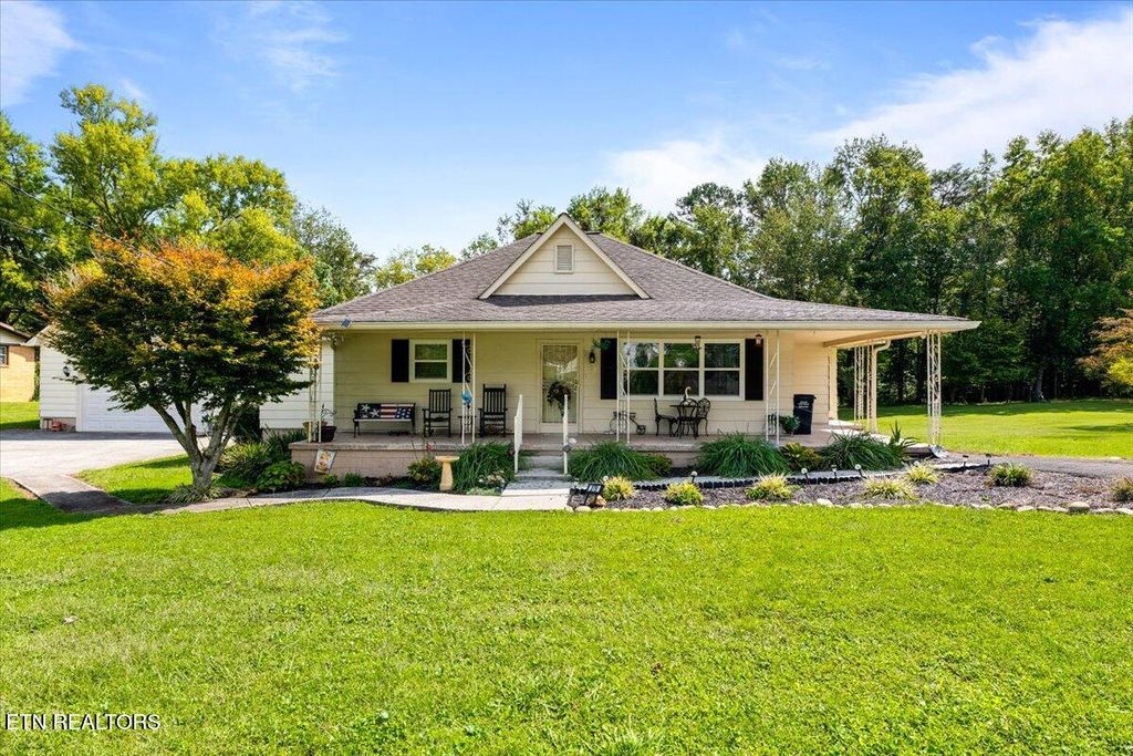 Photo of 279 Lake Lane, Caryville, TN 37714 (MLS # 1315549)