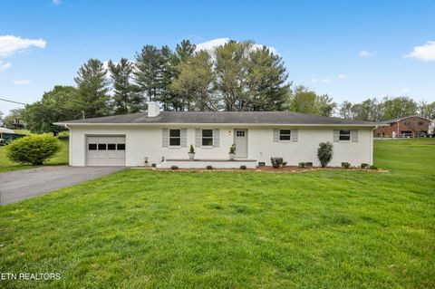 929 N East End Rd Strawberry Plains TN 37871
