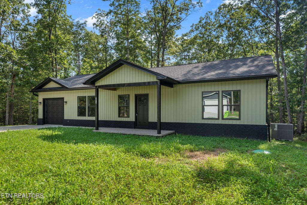 Photo of 3013 Diego Drive, Crossville, TN 38572 (MLS # 1300194)