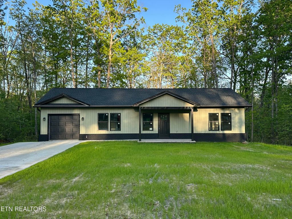 Photo of 3013 Diego Drive, Crossville, TN 38572 (MLS # 1300194)