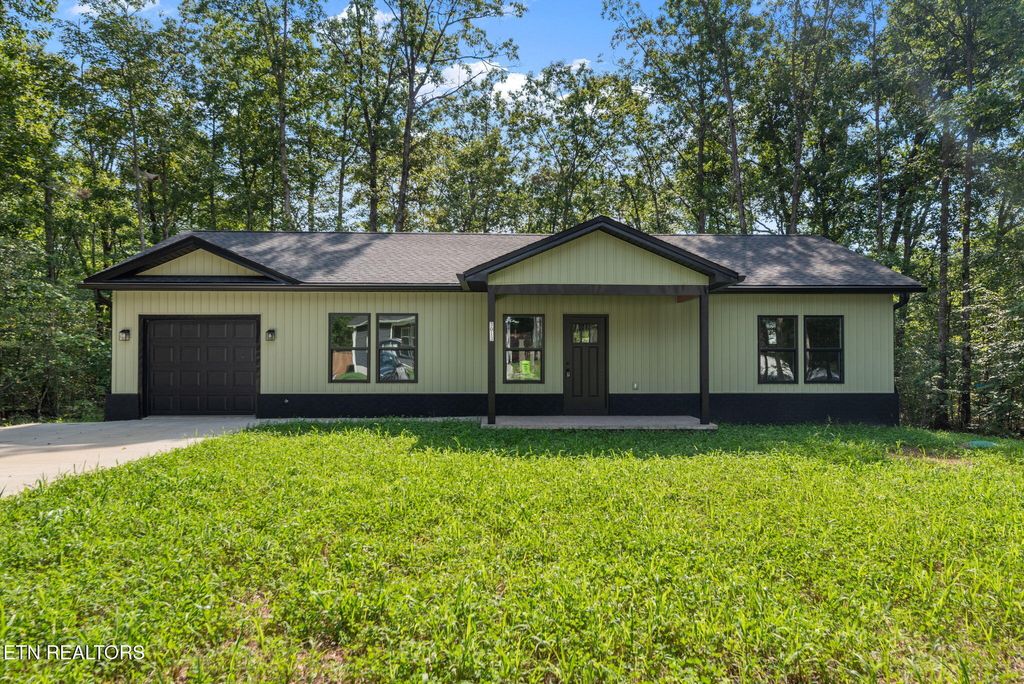 Photo of 3013 Diego Drive, Crossville, TN 38572 (MLS # 1300194)