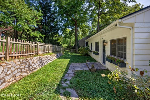 Tiny photo for 501 Highland Hills Rd, Knoxville, TN 37919 (MLS # 1354558)