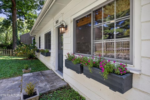 Tiny photo for 501 Highland Hills Rd, Knoxville, TN 37919 (MLS # 1354558)