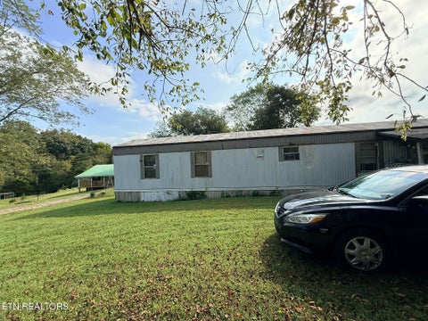 Tiny photo for 569 Carr Wynn Rd, LaFollette, TN 37766 (MLS # 1355837)