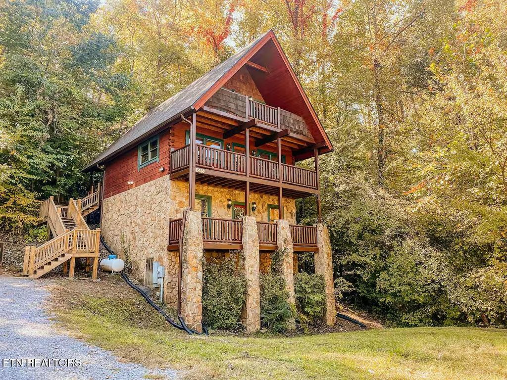 Photo of 1635 Jed Trl Trl, Sevierville, TN 37862 (MLS # 1317519)