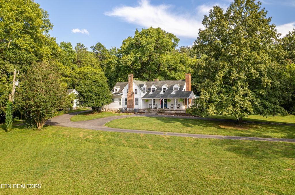 Photo of 200 S Carter School Rd, Strawberry Plains, TN 37871 (MLS # 1313009)