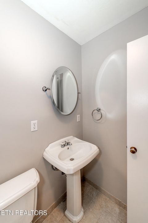 Tiny photo for 600 Churchill Rd, Knoxville, TN 37909 (MLS # 1318852)