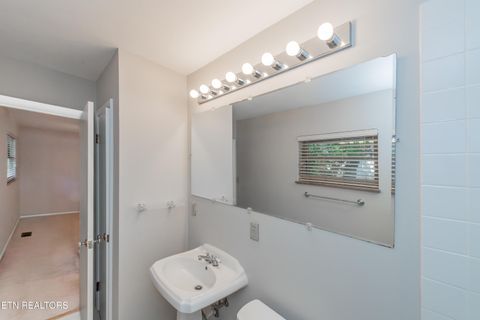 Tiny photo for 600 Churchill Rd, Knoxville, TN 37909 (MLS # 1318852)