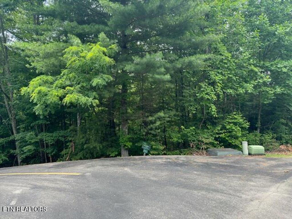 Photo of 2808 Grist Mill Lane, Sevierville, TN 37862 (MLS # 1305890)