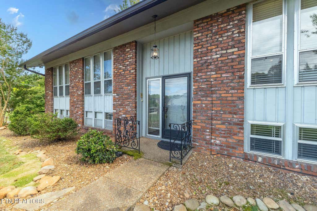 Photo of 9000 Stately Circle, Knoxville, TN 37923 (MLS # 1345929)
