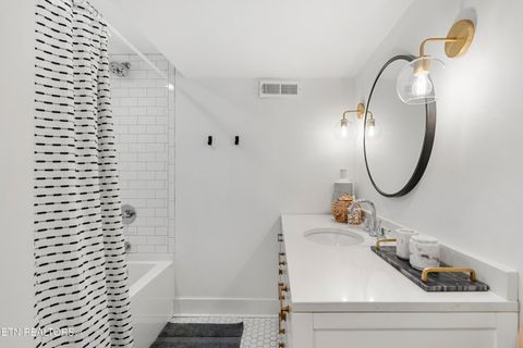 Tiny photo for 563 Mellen Ave, Knoxville, TN 37919 (MLS # 1327538)