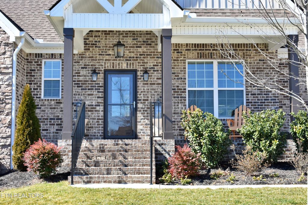 Photo of 404 Ottawa Drive, Soddy Daisy, TN 37379 (MLS # 1329955)