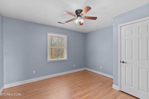 Tiny photo for 1010 Old Jacksboro Road Rd, New Tazewell, TN 37825 (MLS # 1322448)