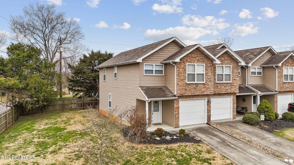 Photo of 1003 Woullard Way #1, Sevierville, TN 37876 (MLS # 1359078)
