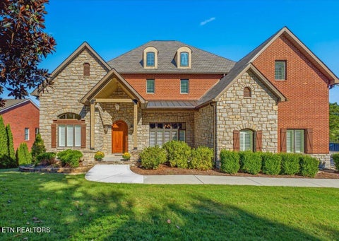 Photo of 725 Riverchase Rd, Lenoir City, TN 37772 (MLS # 1358655)