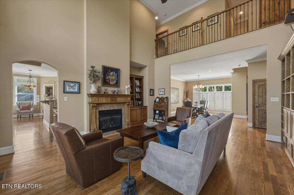 725 Riverchase Rd