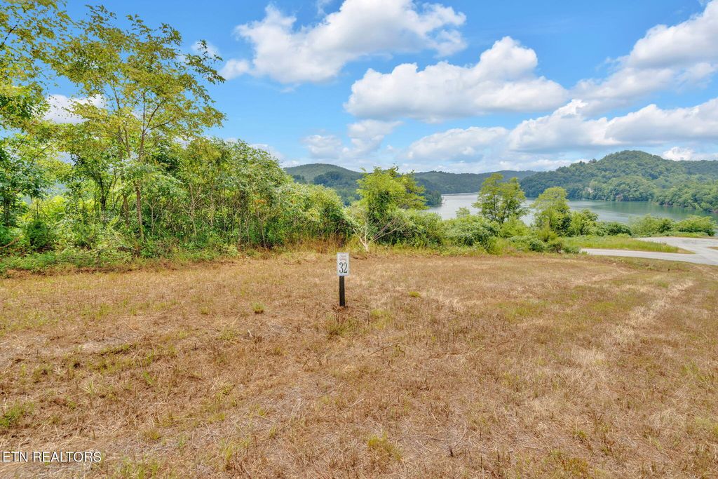 Photo of LOT 32 Windward Blvd, Tazewell, TN 37879 (MLS # 1325686)