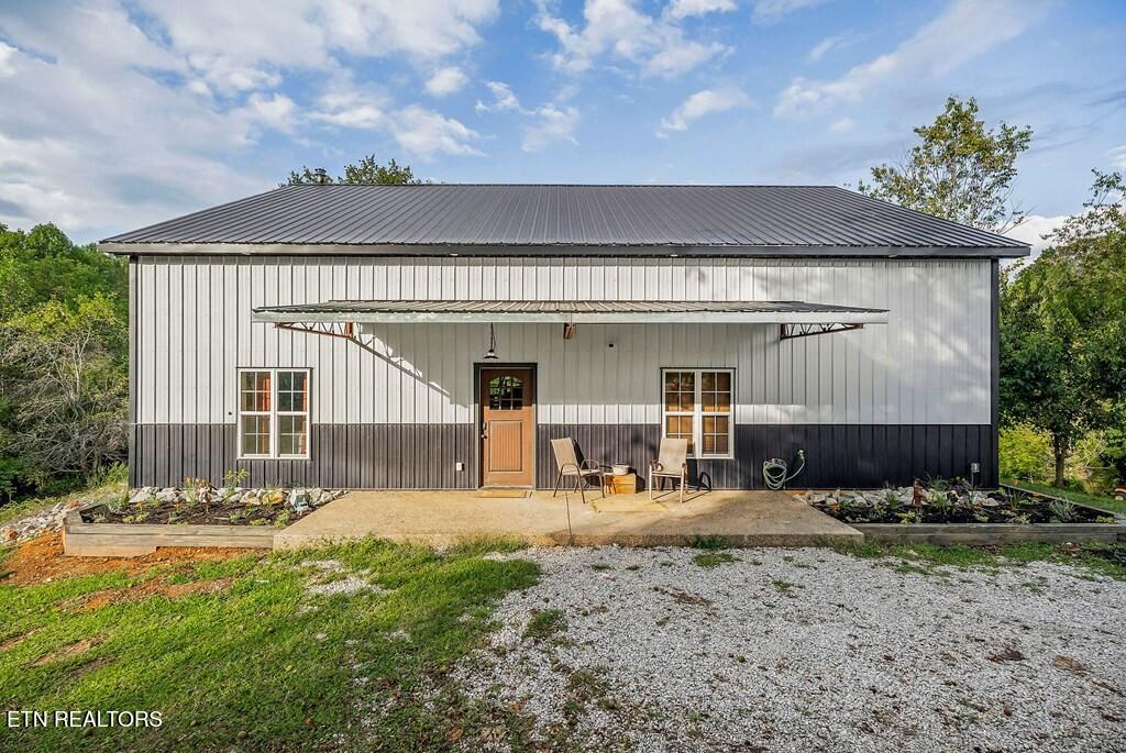 1425 Moodyville Loop
