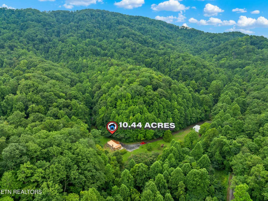 Photo of 129 Johnson Rd, Rogersville, TN 37857 (MLS # 1349865)