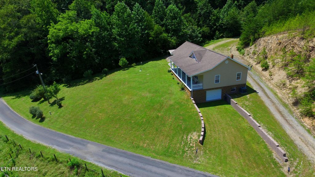 Photo of 1465 Chestnut Valley Rd, Vonore, TN 37885 (MLS # 1278835)