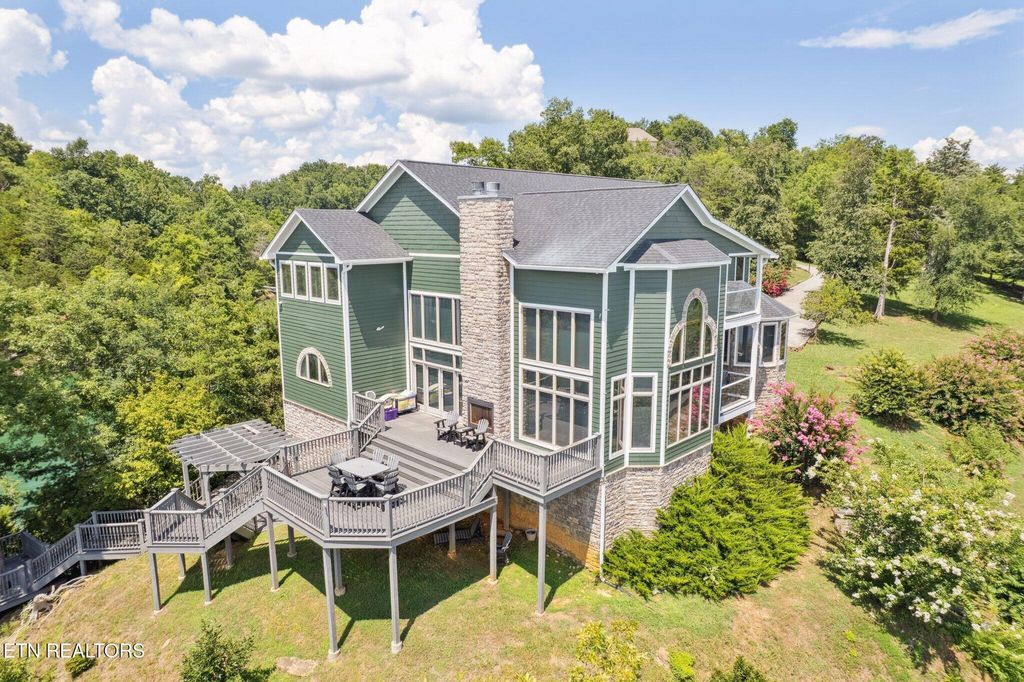 Photo of 474 Trotline Rd, Dandridge, TN 37725 (MLS # 1308725)