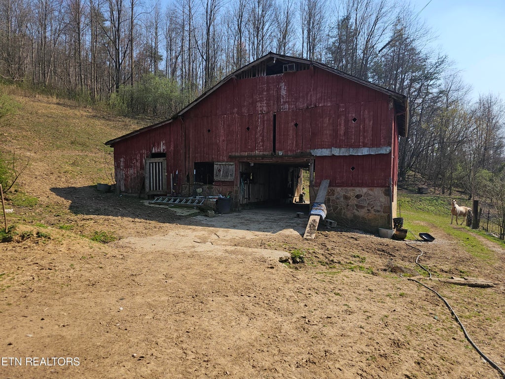 Photo of 910 Creek Mart Rd, Flat Lick, KY 40935 (MLS # 1260065)