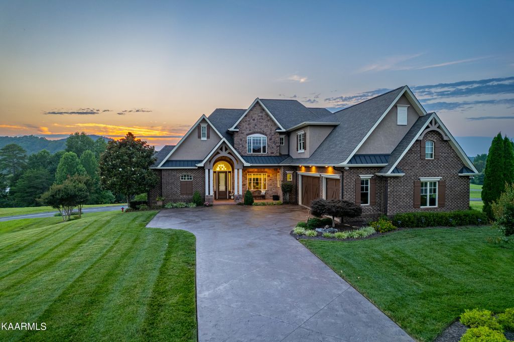 Photo of 270 Wildwing Drive, Vonore, TN 37885 (MLS # 1235180)