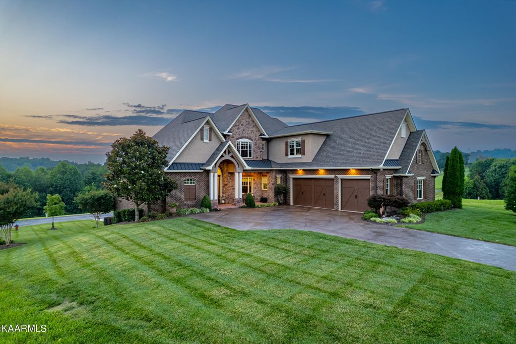 Photo of 270 Wildwing Drive, Vonore, TN 37885 (MLS # 1235180)
