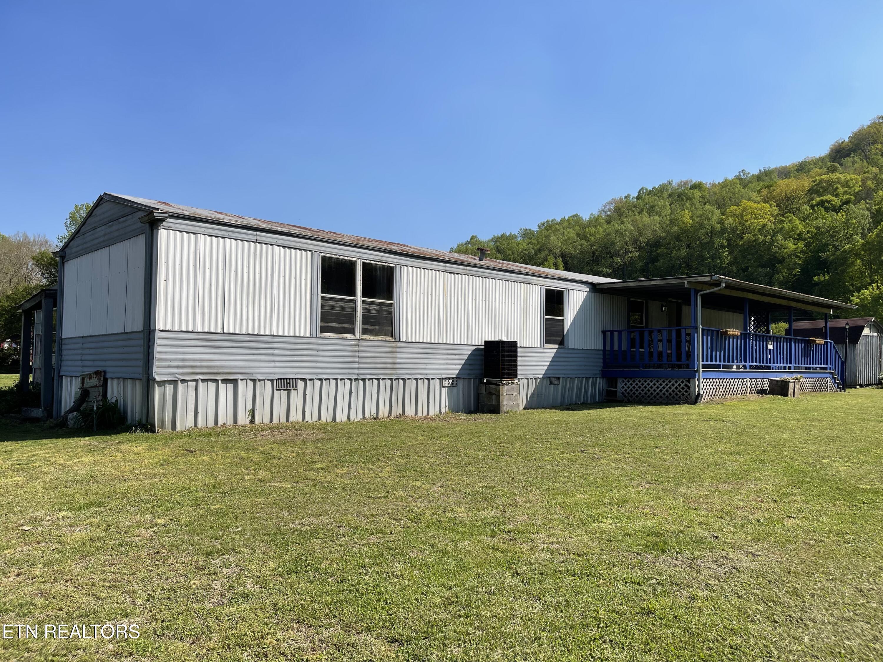 326 Willow Lane