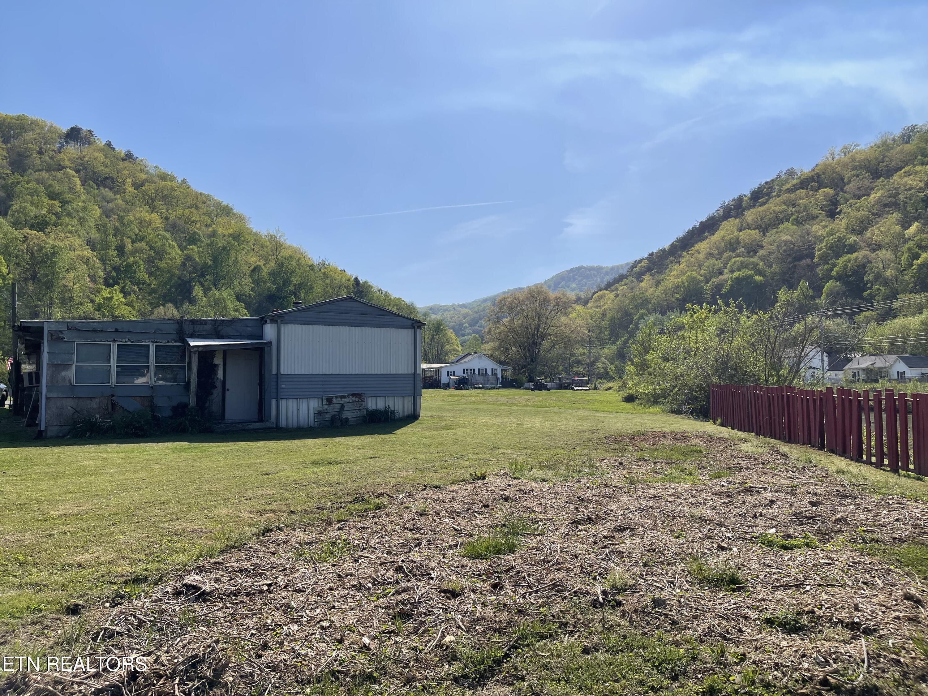 326 Willow Lane